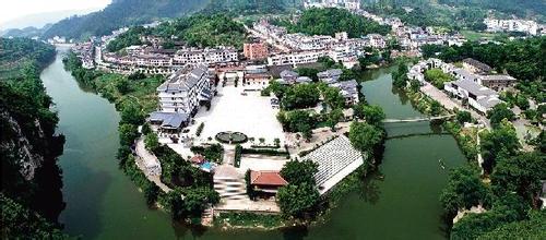 加快培育特色小鎮，著力搭建發展平臺